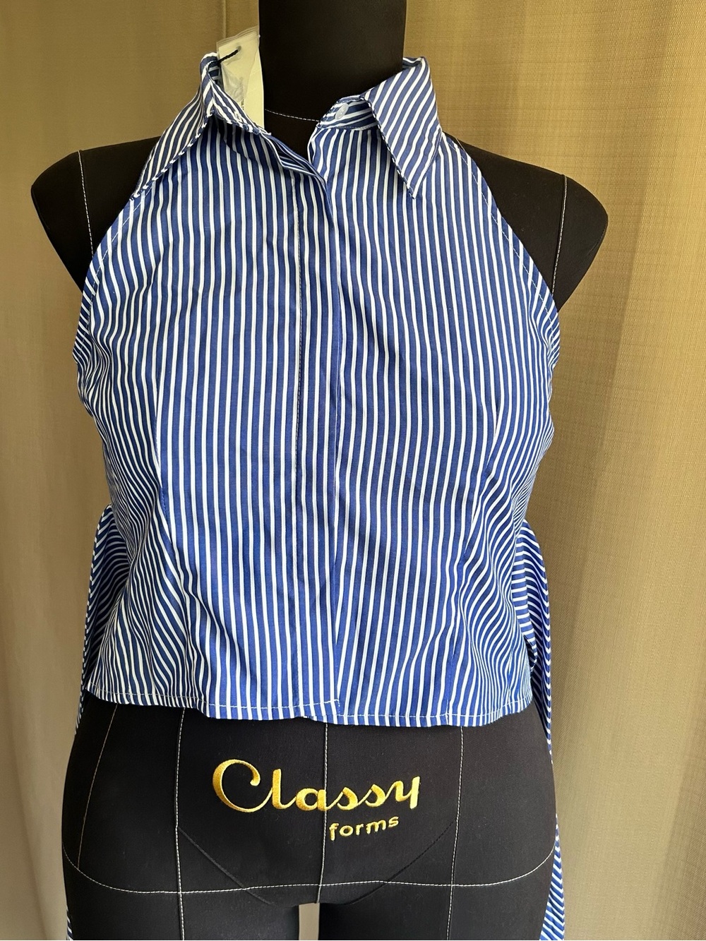 Striped Tie-Waist Crop Top blue and white - Picture 4 of 9